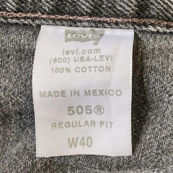 LEVI'S Black Denim Short - Picture 9 of 9